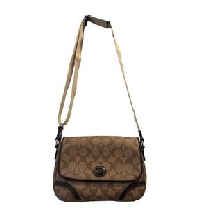 Rare Coach Peyton Mini Messenger Khaki Signature Swingpack – Clean & Cute!